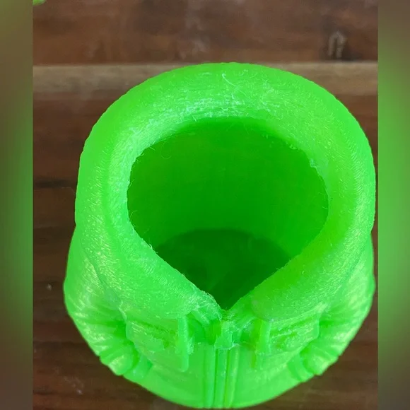 Green Glow In The Dark Hoodie Pen Holder (3D Printed)& Green 🌻 Pen! - Picture 3 of 6